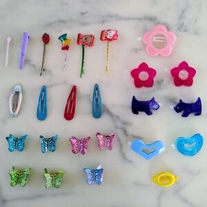 Lot Of 25 Vintage 90s Multi Color And Type Hair Clips For Baby Girls.